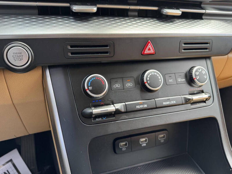 2023 Kia Carnival