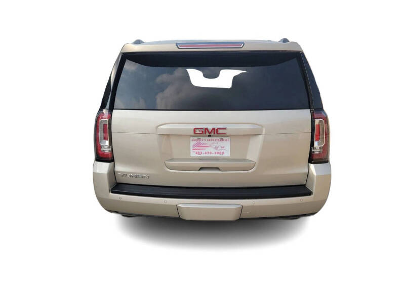 2017 GMC Yukon SLT