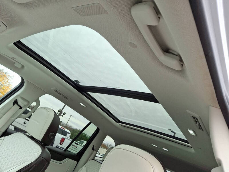 2024 GMC Acadia Denali