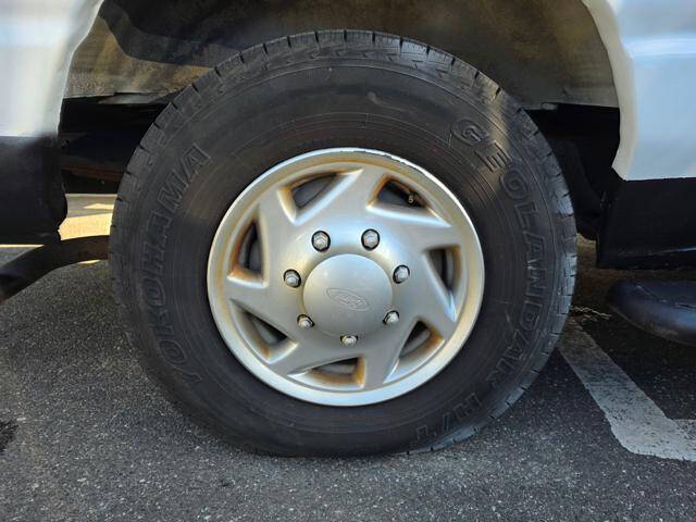 2010 Ford E-Series E-250