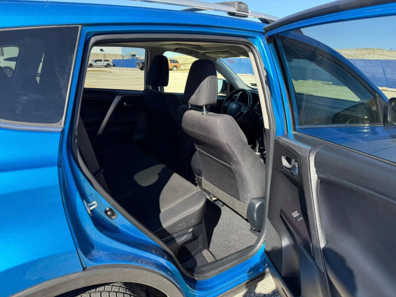 2016 Toyota RAV4 Hybrid XLE