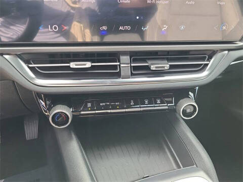 2026 Chevrolet Equinox EV LT 1