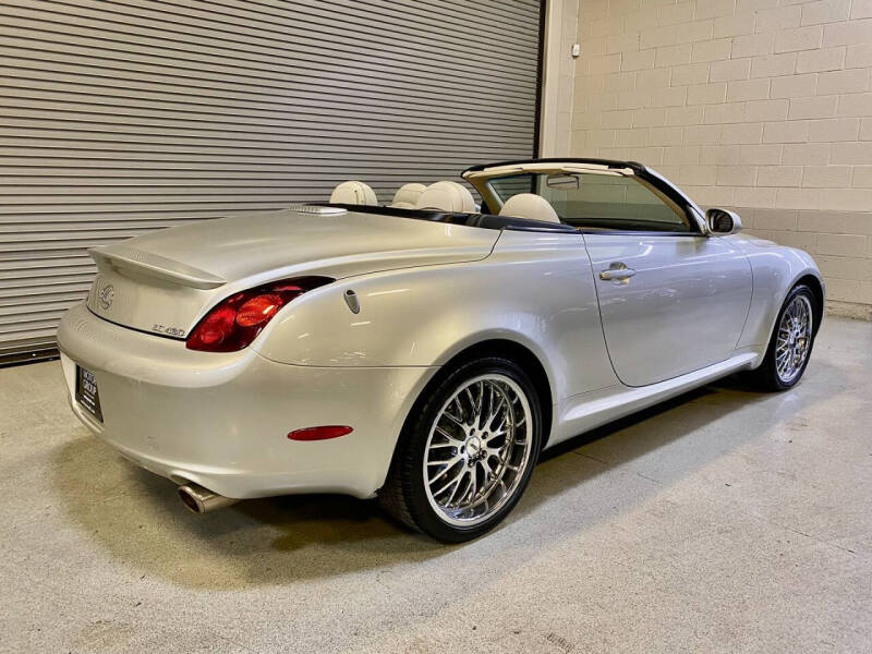 2005 Lexus SC 430