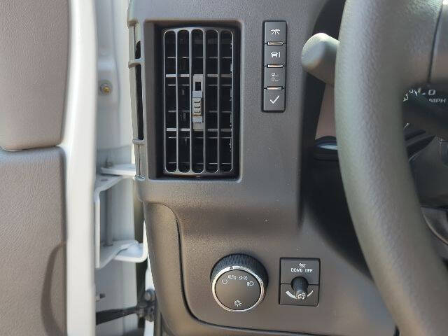 2025 Chevrolet Express 2500