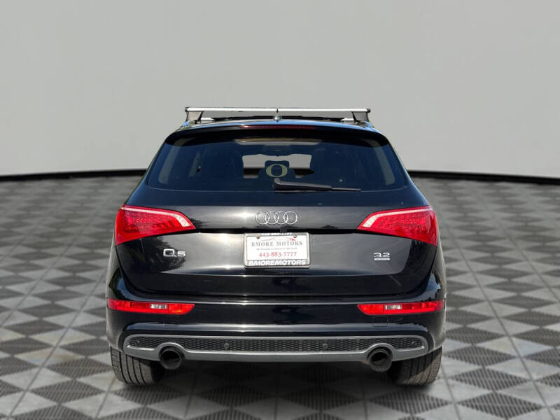 2011 Audi Q5 3.2 quattro Premium Plus