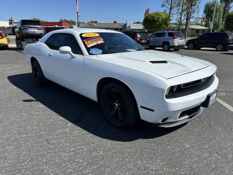 2016 Dodge Challenger SXT