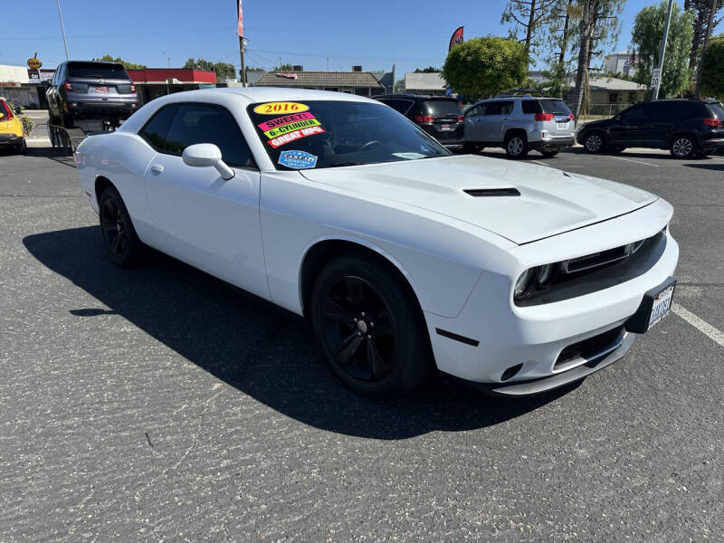 2016 Dodge Challenger SXT