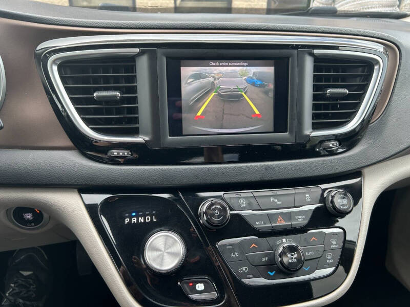 2018 Chrysler Pacifica Touring L