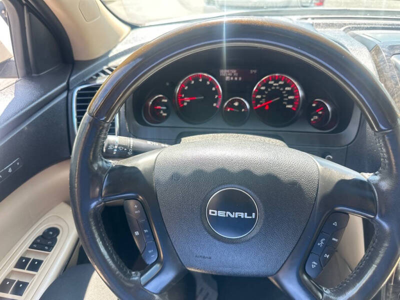 2012 GMC Acadia Denali