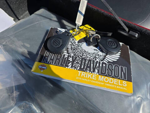 2019 Harley-Davidson FLHTCUTG TRI GLIDE ULTRA CLASS