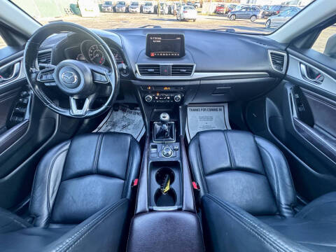 2017 Mazda MAZDA3 Touring