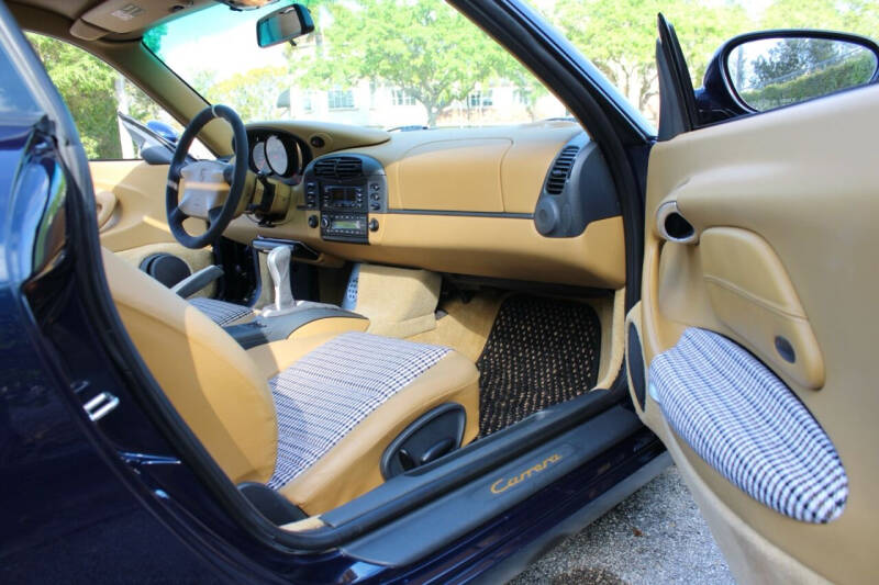 1999 Porsche 911 Carrera