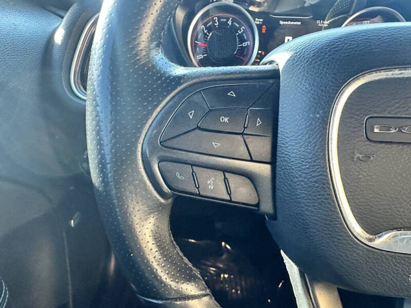 2017 Dodge Challenger SXT