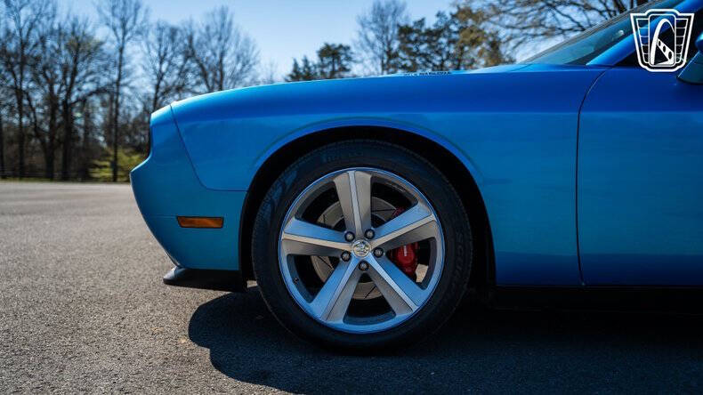 2010 Dodge Challenger SRT8