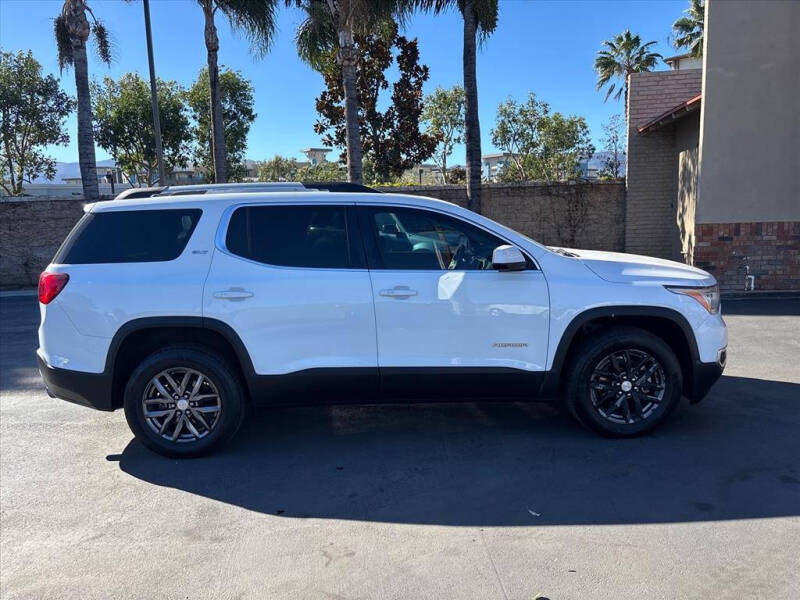 2017 GMC Acadia SLT-1