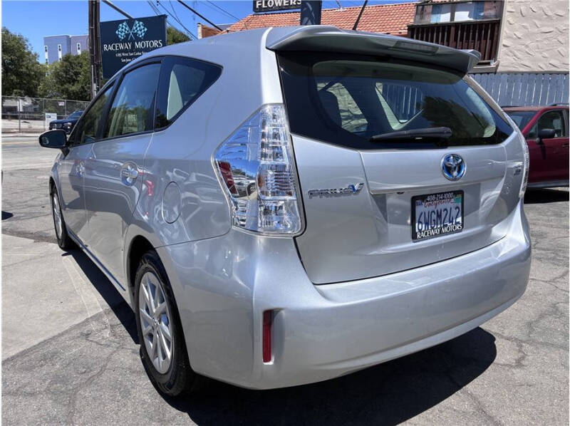 2012 Toyota Prius v Three