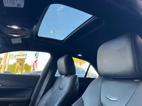 2023 Cadillac CT4 Premium Luxury