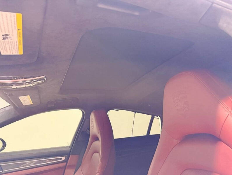 2017 Porsche Panamera Turbo