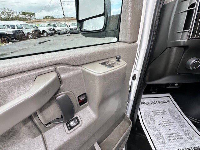 2016 Chevrolet Express 2500