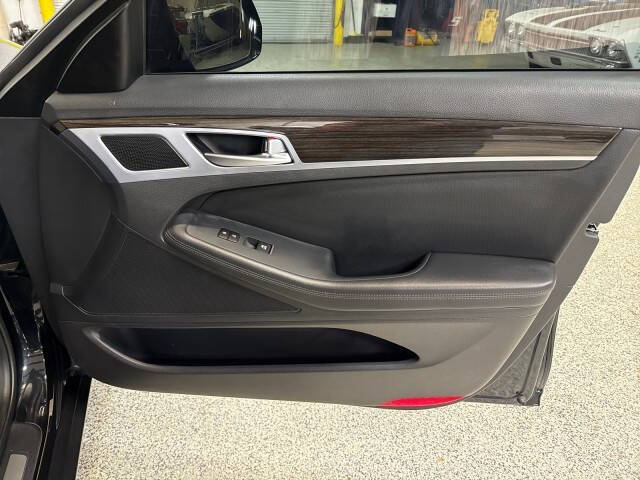 2020 Genesis G80