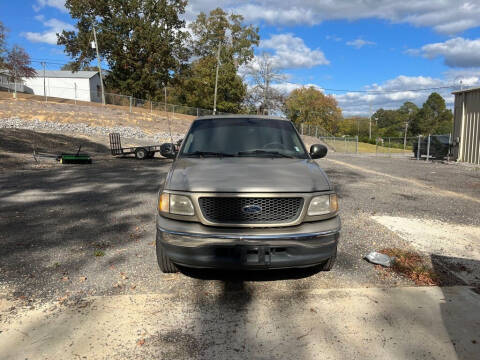 2001 Ford F-150 for sale at B & B AUTO SALES INC in Odenville AL