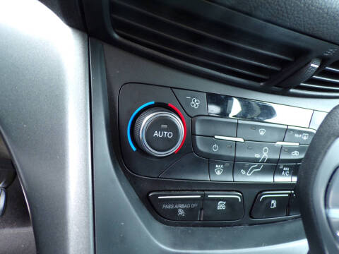 2017 Ford C-MAX Hybrid SE