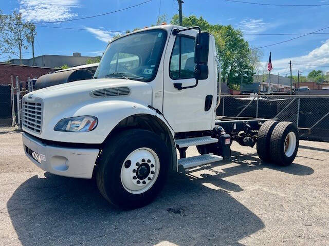 2024 Freightliner Business class M2