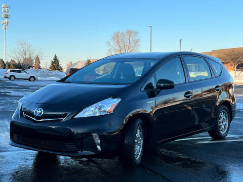 2012 Toyota Prius v for sale at Direct Auto Sales LLC in Osseo MN