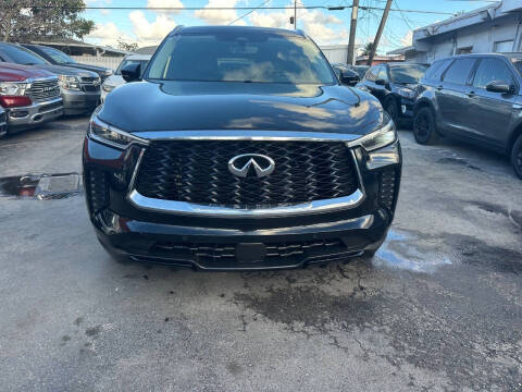 2023 Infiniti QX60 for sale at Molina Auto Sales in Hialeah FL