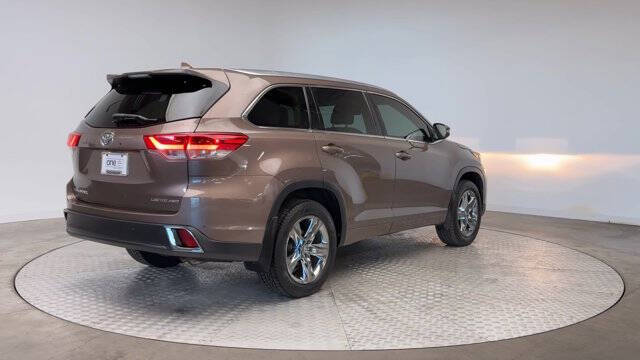 2017 Toyota Highlander Limited Platinum