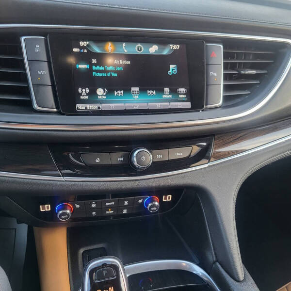 2018 Buick Enclave Essence