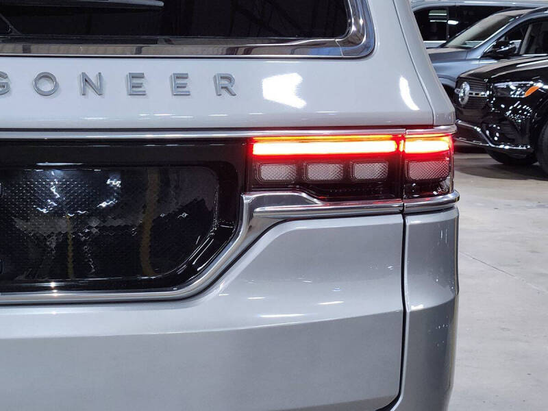 2022 Jeep Grand Wagoneer Series II