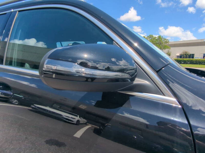 2025 Mercedes-Benz GLB GLB 250