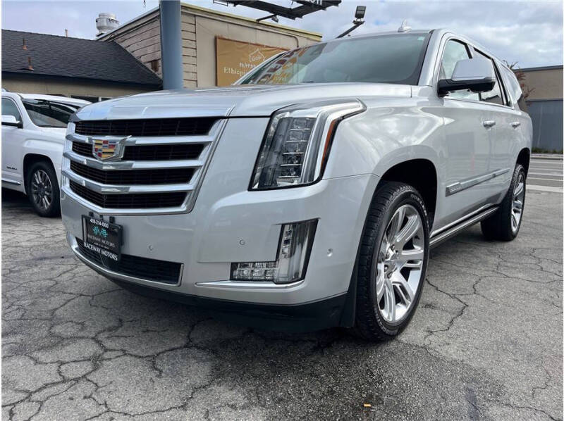 2014 Cadillac Escalade Premium's photo
