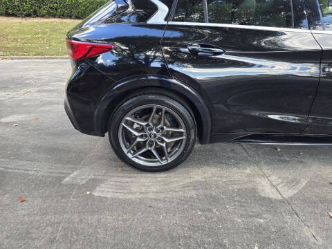 2018 Infiniti QX30 Premium