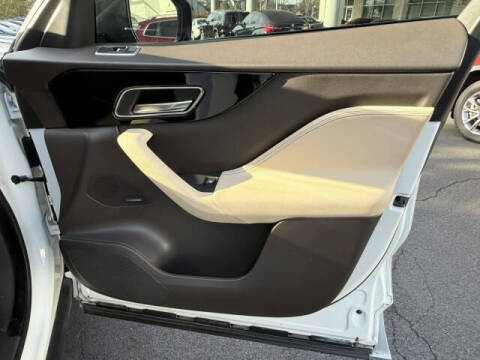 2018 Jaguar F-PACE 25t Prestige