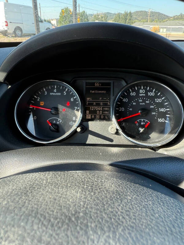 2012 Nissan Rogue SV w/SL Package