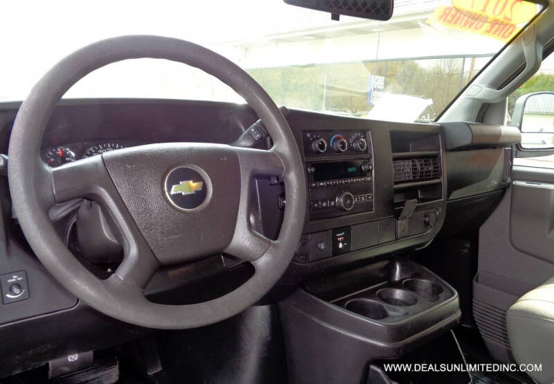 2017 Chevrolet Express 2500
