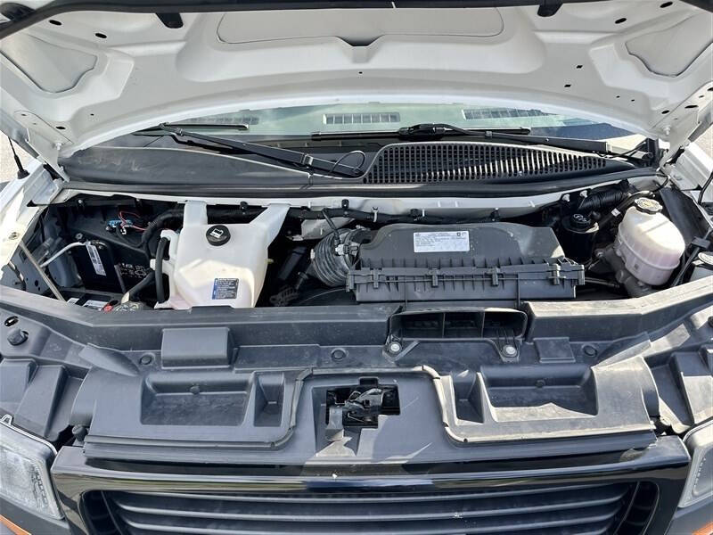 2021 GMC Savana 2500