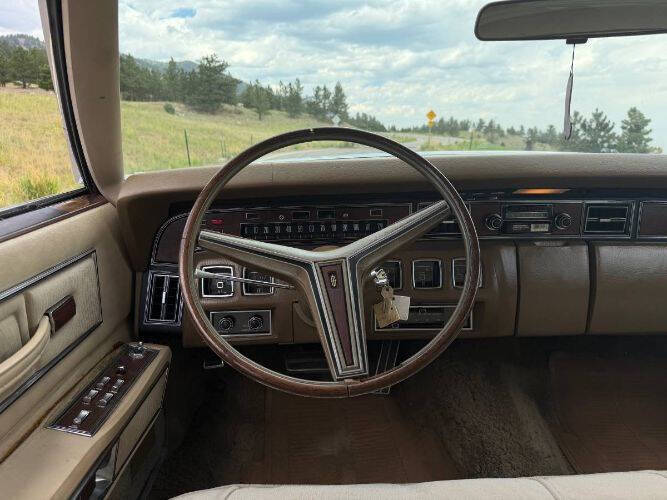 1972 Lincoln Continental
