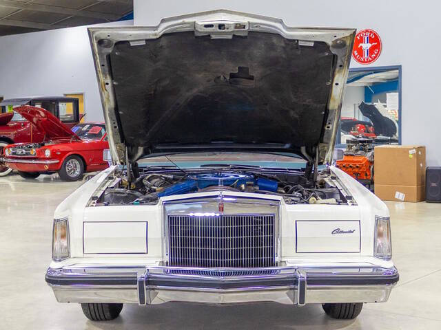 1977 Lincoln Mark V