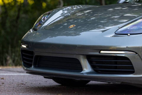 2021 Porsche 718 Boxster