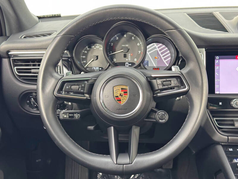 2023 Porsche Macan