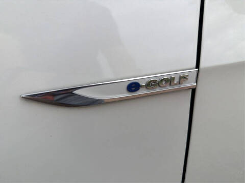 2016 Volkswagen e-Golf SE