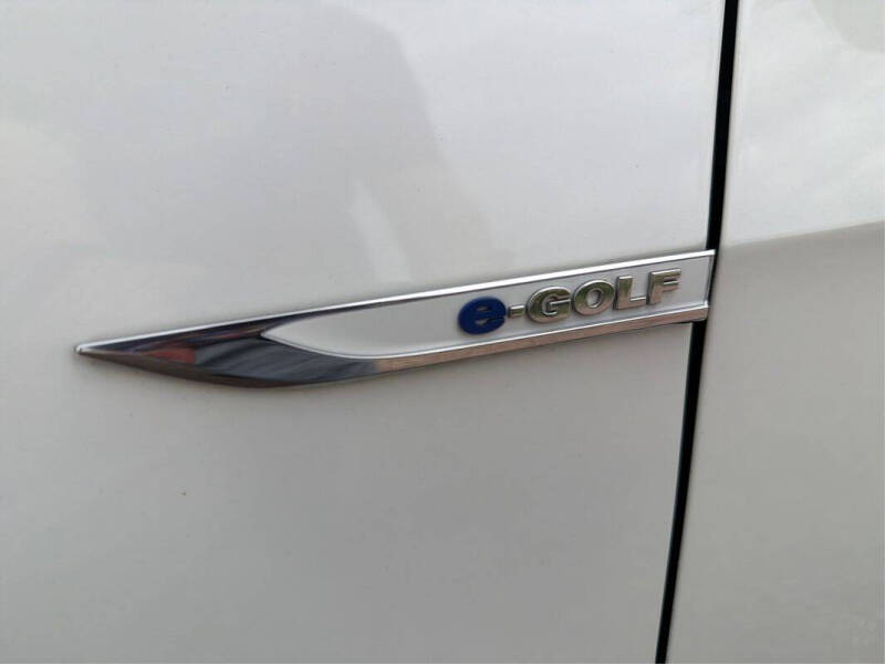 2016 Volkswagen e-Golf SE