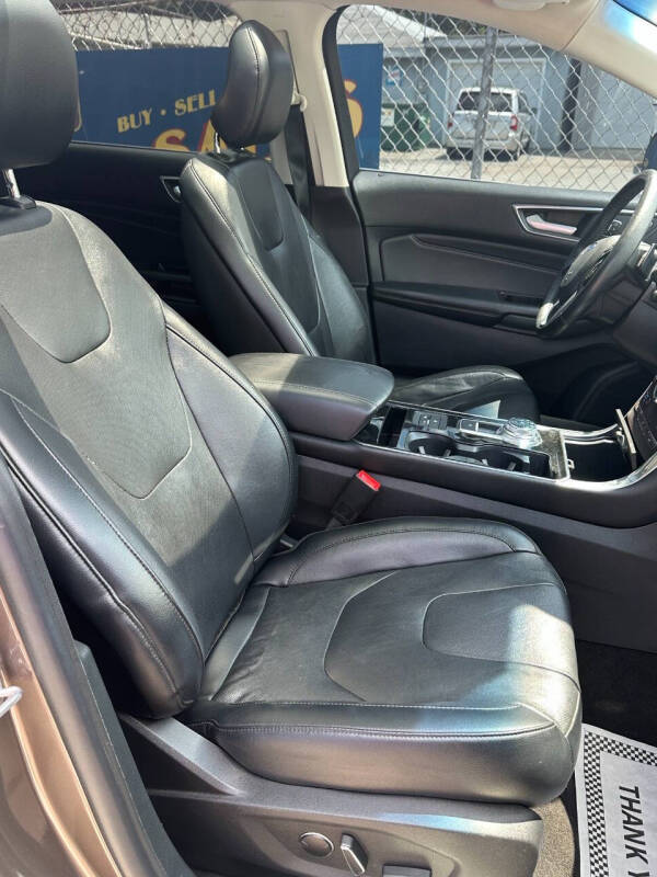 2019 Ford Edge Titanium