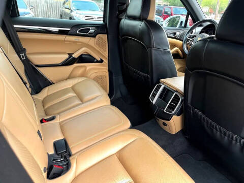 2016 Porsche Cayenne