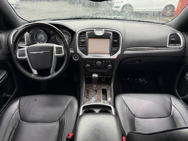 2014 Chrysler 300 C