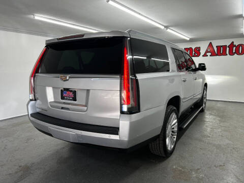 2017 Cadillac Escalade ESV Platinum