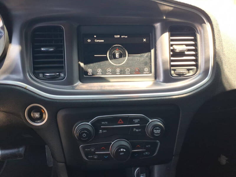 2019 Dodge Charger SXT